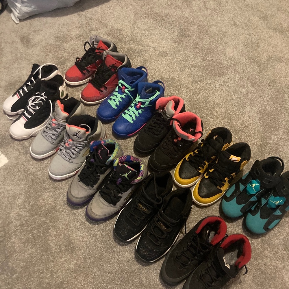 Jordan retro youth lot ten pairs
